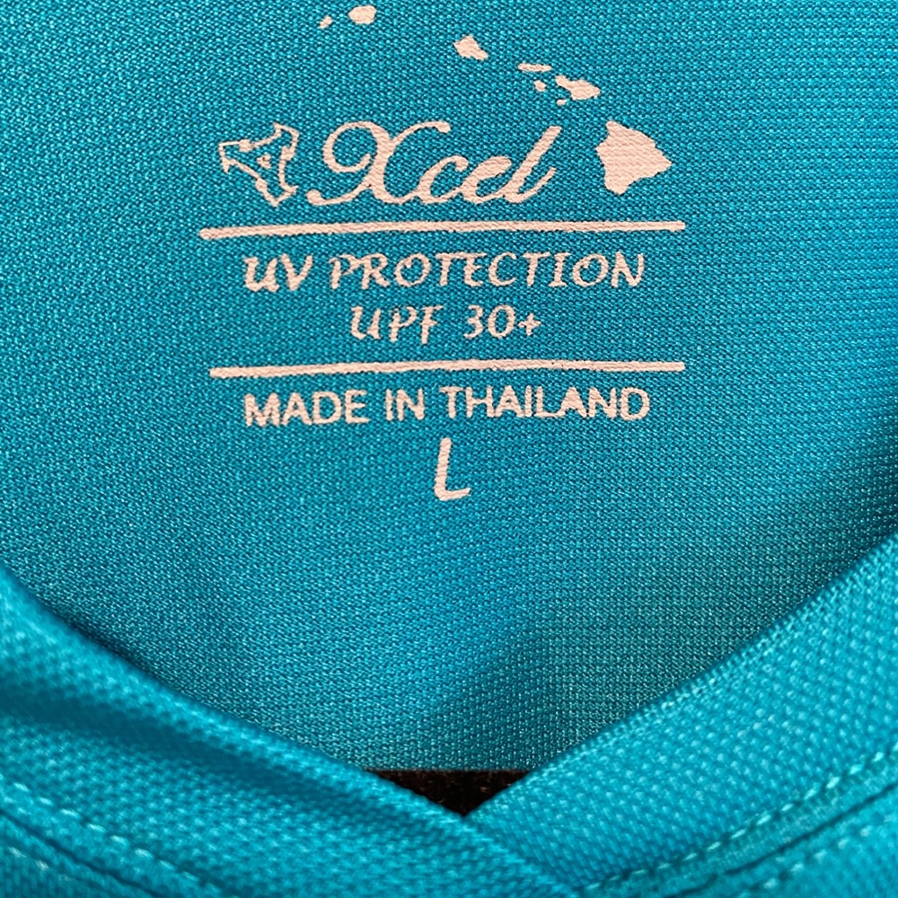 Rash Guard 🏄🏻♀️ - Picture 2 of 3